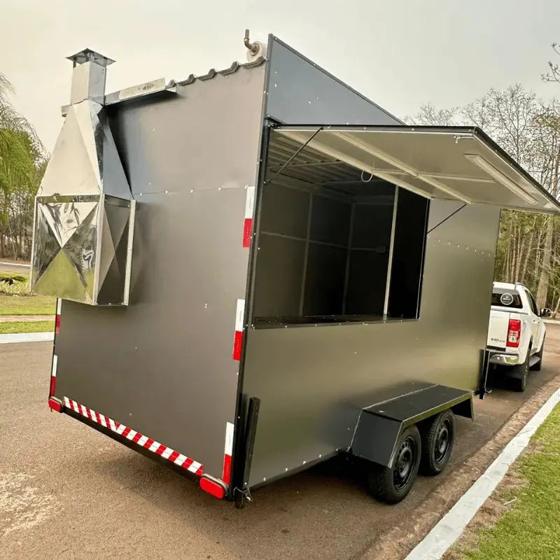 Trailer 4x2 Food Truck e Eventos Reboques GT BRASIL