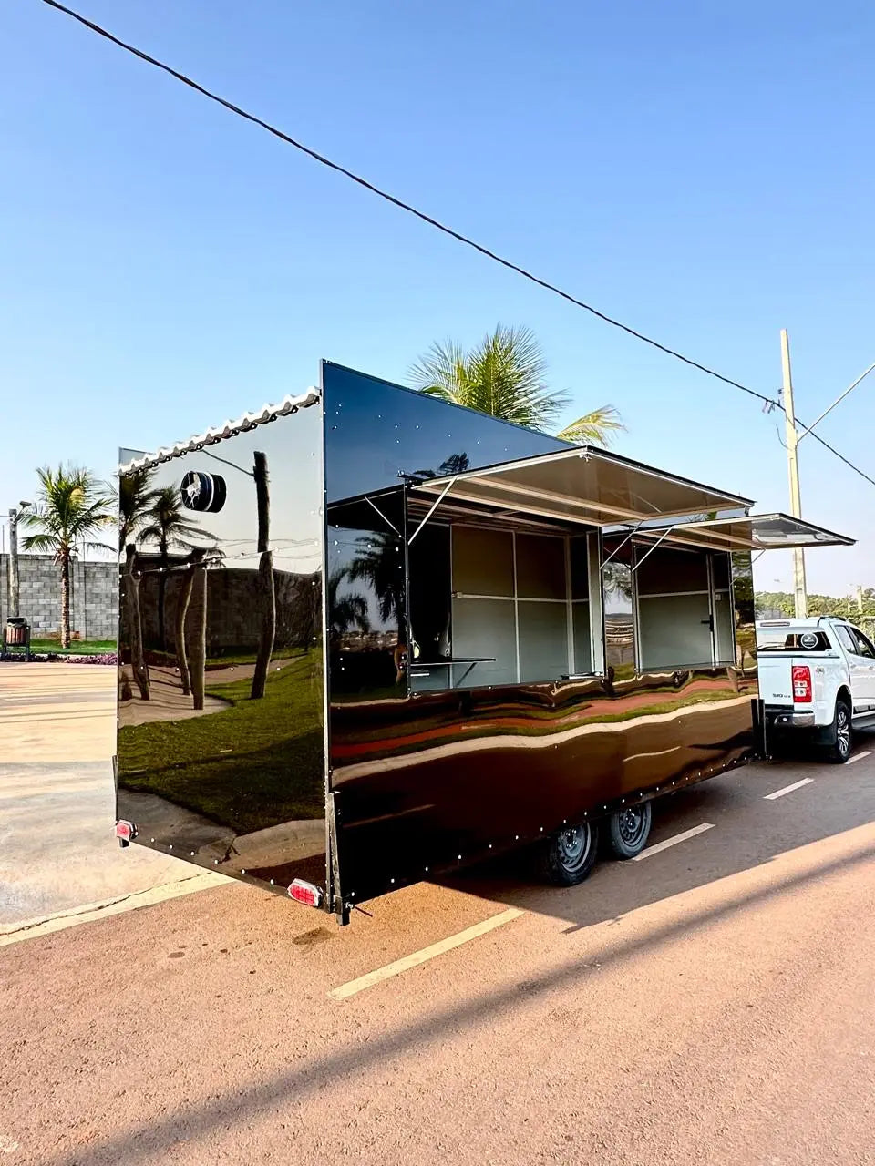 Trailer 5x2 FOOD TRUCK Reboques GT BRASIL