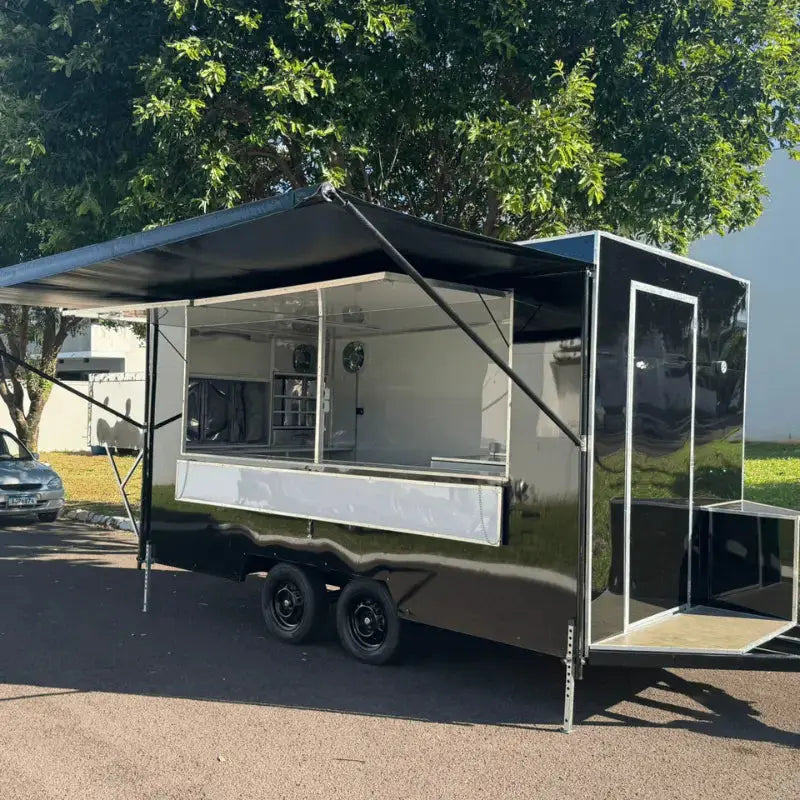 Trailer 4x2 para pizzaria c/ churrasqueira embutida Reboques GT BRASIL
