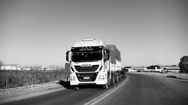 Jornada do Motorista em 2024: O Que Mudou na Lei e Como Isso Afeta Diretamente o Lucro das Operações de Reboque